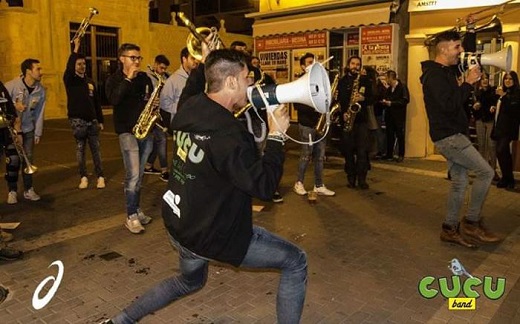 Charanga Cucu Band en una actuación // Foto Alonso Gil